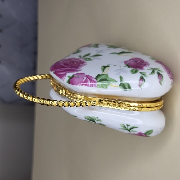 Porcelain Purse - Picture 3 of 6